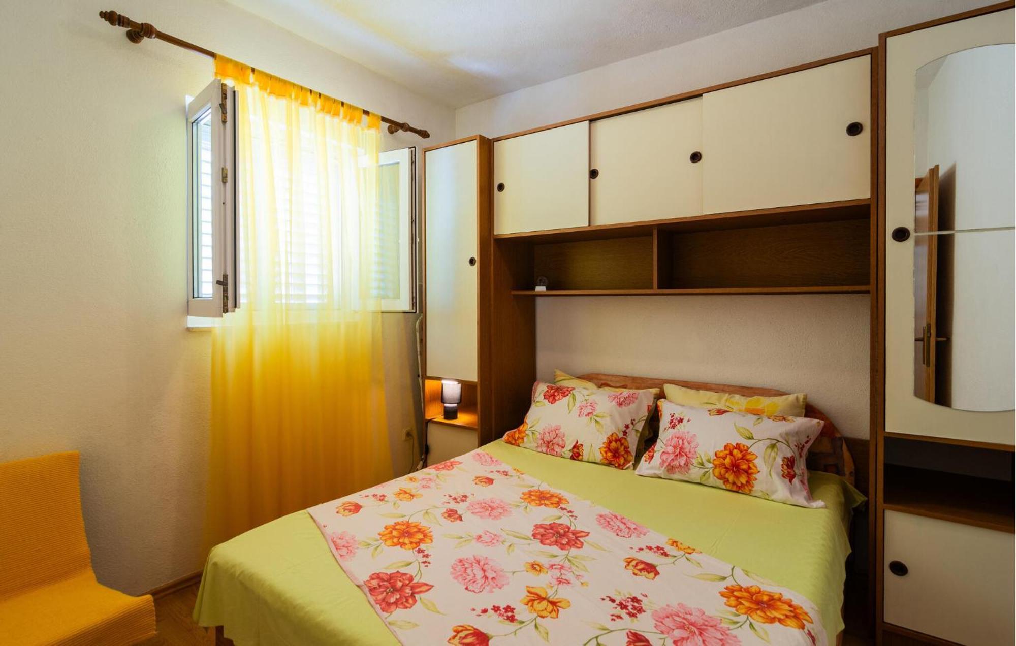 Cozy Home In Podaspilje With Kitchen Svinisce Zewnętrze zdjęcie