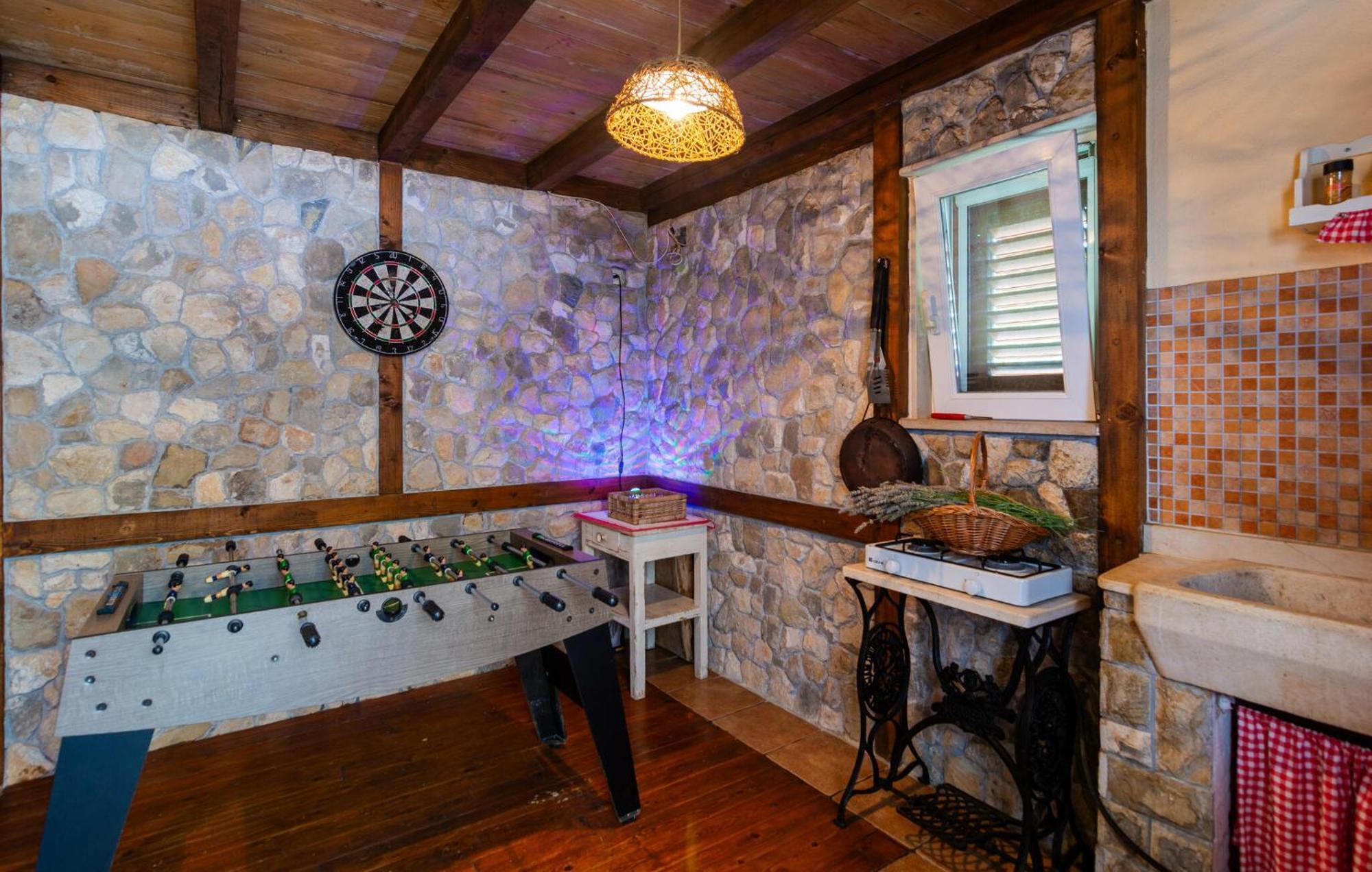 Cozy Home In Podaspilje With Kitchen Svinisce Zewnętrze zdjęcie